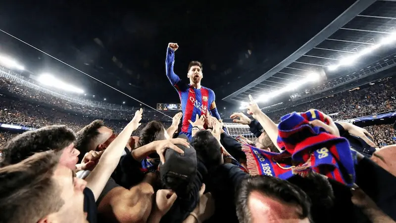 Các fan hâm mộ Barca luôn có phong cách cổ vũ văn minh